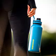 hydra Surge insulated bottles built in carry loop, you can easily securly take your bottle anywhere